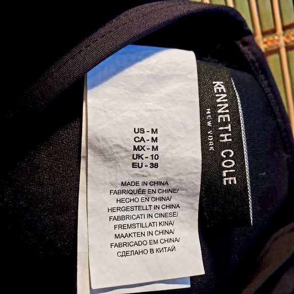 Kenneth Cole Sexy Monokini - Picture 5 of 6